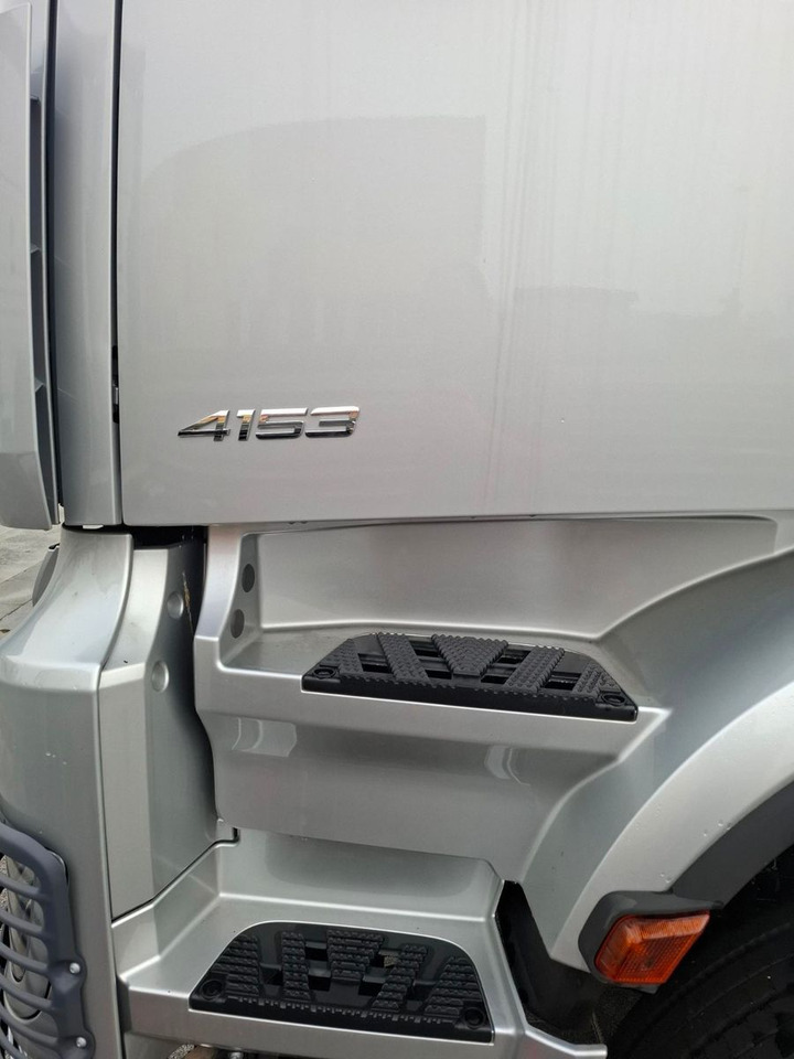 Mercedes-Benz Arocs 4153 8x4 Fahrgestell - Грузовик-шасси: фото 4 Mercedes-Benz Arocs 4153 8x4 Fahrgestell - Грузовик-шасси: фото 4