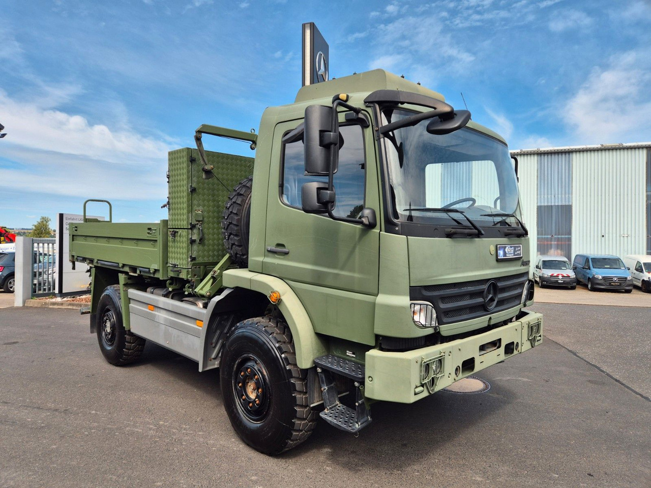 Mercedes-Benz Atego 1018 A 4x4 Pritsche Singlebereift 7 Stück - Грузовик бортовой/ Платформа: фото 5 Mercedes-Benz Atego 1018 A 4x4 Pritsche Singlebereift 7 Stück - Грузовик бортовой/ Платформа: фото 5