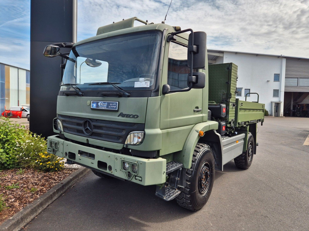 Mercedes-Benz Atego 1018 A 4x4 Pritsche Singlebereift 7 Stück - Грузовик бортовой/ Платформа: фото 2 Mercedes-Benz Atego 1018 A 4x4 Pritsche Singlebereift 7 Stück - Грузовик бортовой/ Платформа: фото 2