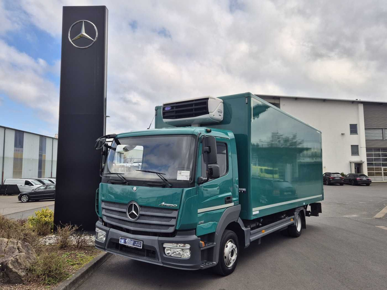 Mercedes-Benz Atego 816 L Carrier Xarios 500 Ladebordwand Tür - Фургон-рефрижератор: фото 1 Mercedes-Benz Atego 816 L Carrier Xarios 500 Ladebordwand Tür - Фургон-рефрижератор: фото 1