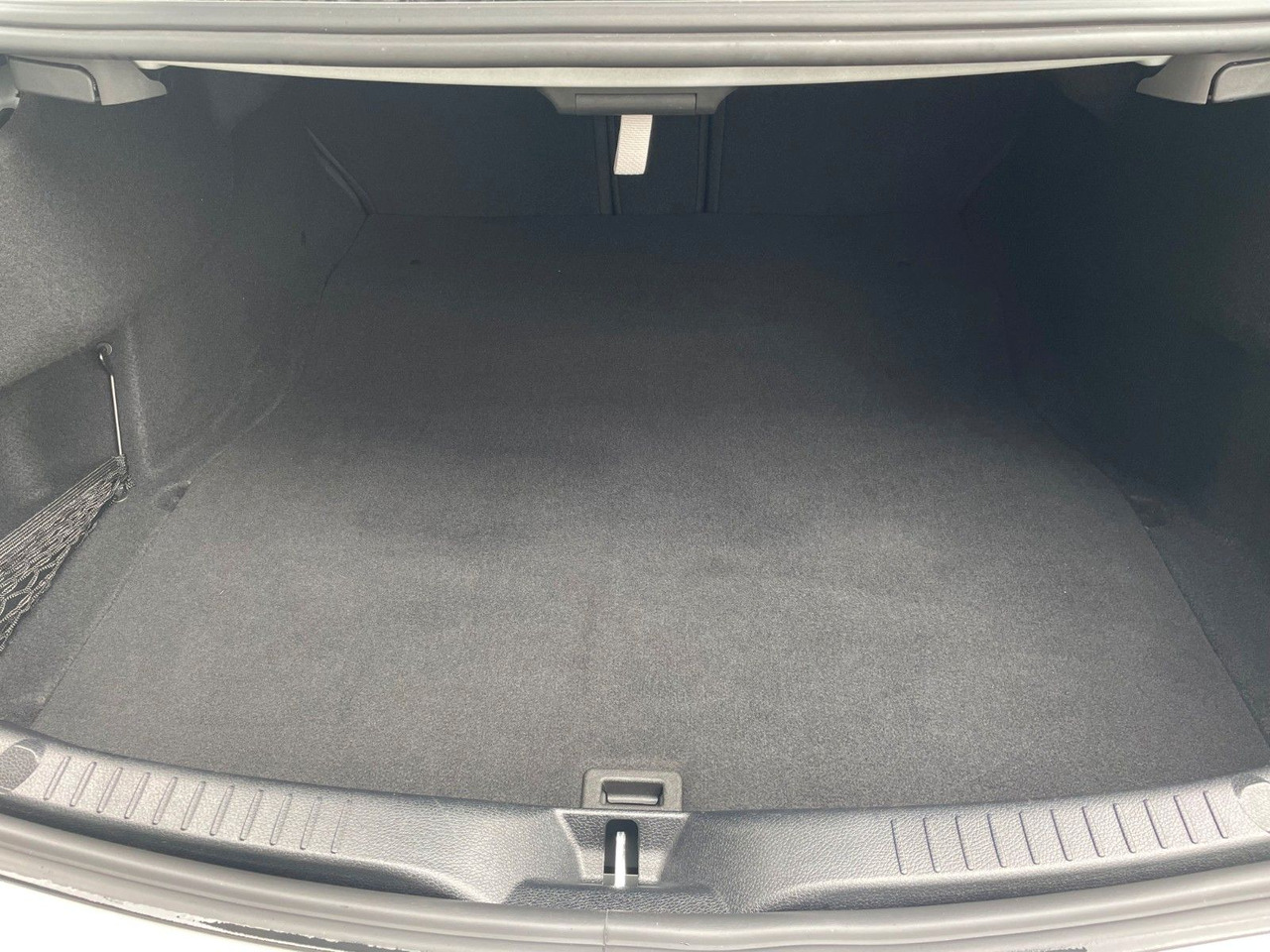 Mercedes-Benz C 220 d Coupe AMG+Pano+R-Kamera+Night+Carplay - Купе: фото 5 Mercedes-Benz C 220 d Coupe AMG+Pano+R-Kamera+Night+Carplay - Купе: фото 5