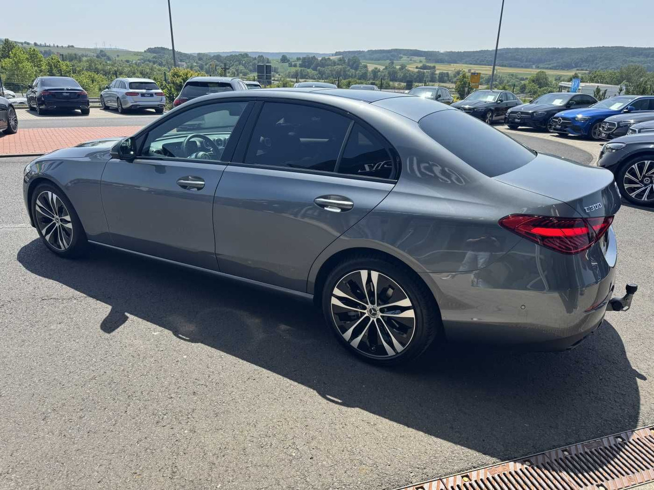 Mercedes-Benz C 300 4M Avantgarde+Pano+Bumester+AHK+RFK+ Night - Седан: фото 3 Mercedes-Benz C 300 4M Avantgarde+Pano+Bumester+AHK+RFK+ Night - Седан: фото 3