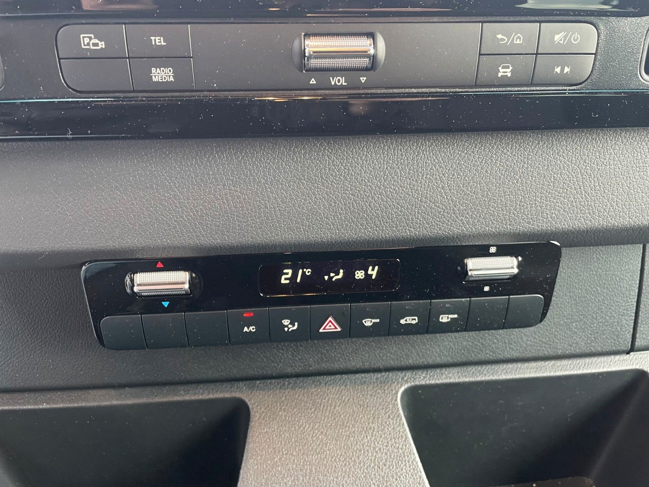 Пассажирский фургон Mercedes-Benz Sprinter 317 CDI Tourer 3665 9G Kamera AHK3,5to: фото 18 Пассажирский фургон Mercedes-Benz Sprinter 317 CDI Tourer 3665 9G Kamera AHK3,5to: фото 18