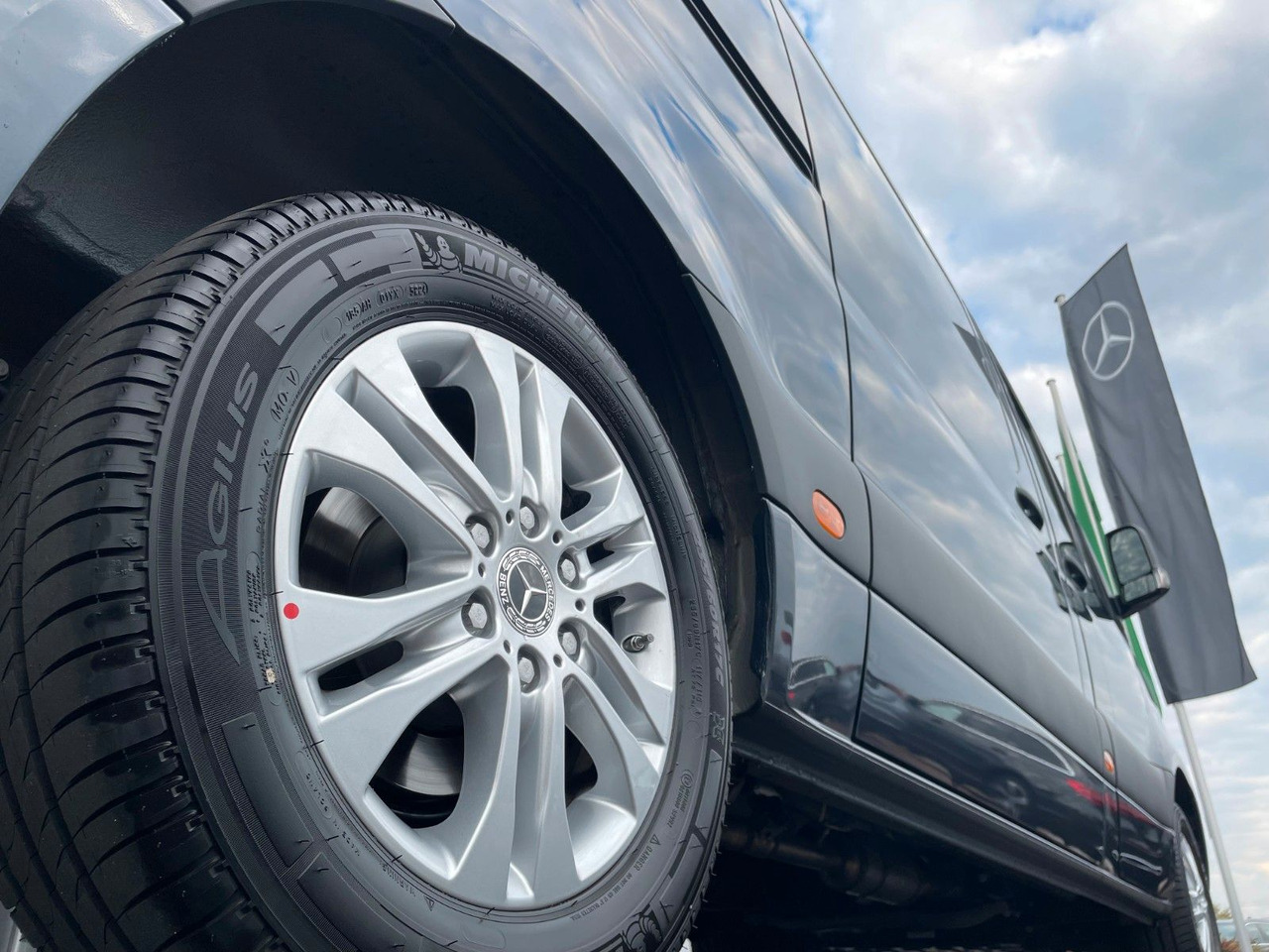 Пассажирский фургон Mercedes-Benz Sprinter 317 CDI Tourer 3665 9G Kamera AHK3,5to: фото 7 Пассажирский фургон Mercedes-Benz Sprinter 317 CDI Tourer 3665 9G Kamera AHK3,5to: фото 7