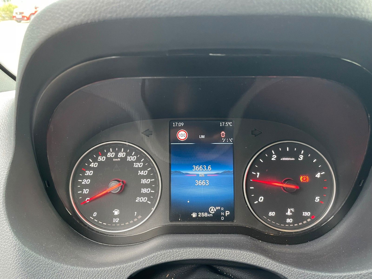 Пассажирский фургон Mercedes-Benz Sprinter 317 CDI Tourer 3665 9G Kamera AHK3,5to: фото 15 Пассажирский фургон Mercedes-Benz Sprinter 317 CDI Tourer 3665 9G Kamera AHK3,5to: фото 15