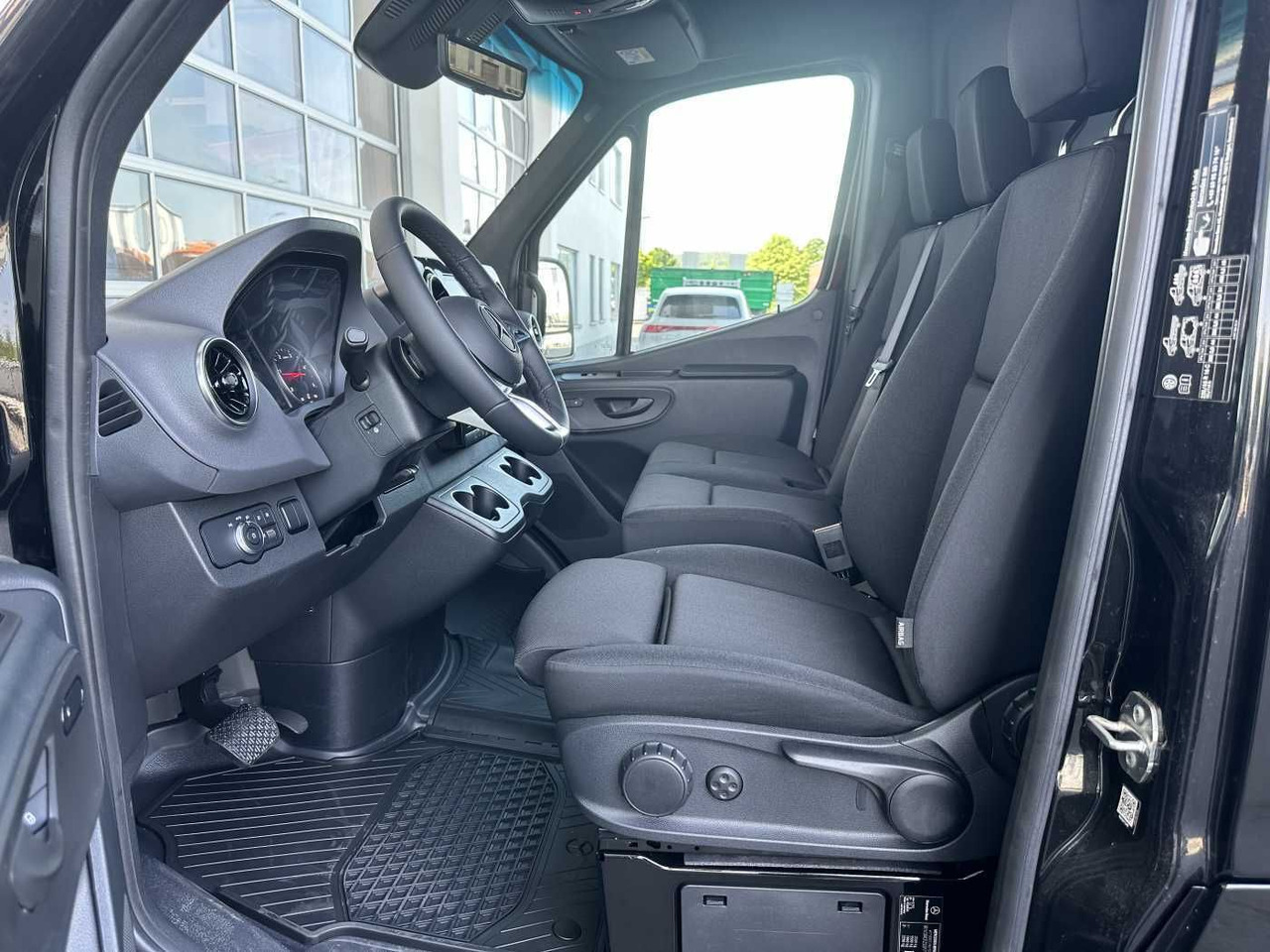 Цельнометаллический фургон Mercedes-Benz Sprinter 319 CDI 4325 AHK DISTRONIC 360 Klima: фото 8