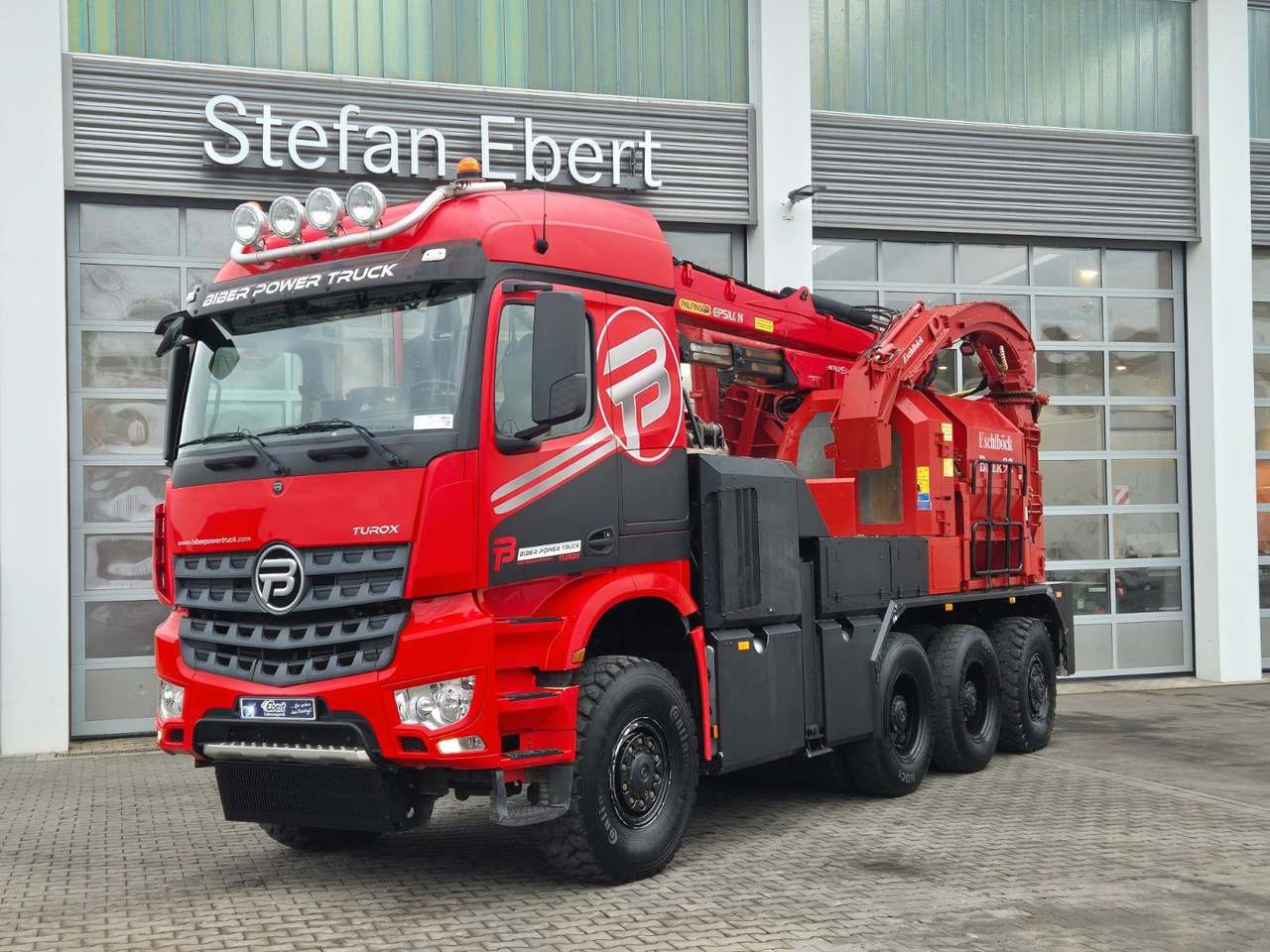Mercedes-Benz TUROX 8x8 Eschlböck Biber 92 Holzhacker / 1.512h - Лесовоз, Автоманипулятор: фото 3 Mercedes-Benz TUROX 8x8 Eschlböck Biber 92 Holzhacker / 1.512h - Лесовоз, Автоманипулятор: фото 3
