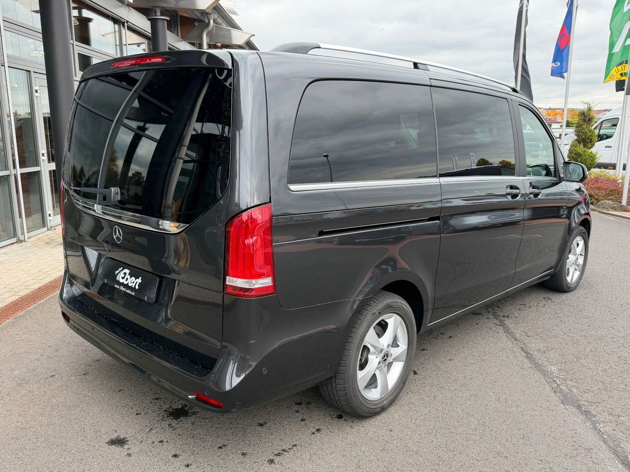 Mercedes-Benz V 250 AVANTGARDE ED AHK Tisch 6Sitze - Универсал: фото 4 Mercedes-Benz V 250 AVANTGARDE ED AHK Tisch 6Sitze - Универсал: фото 4