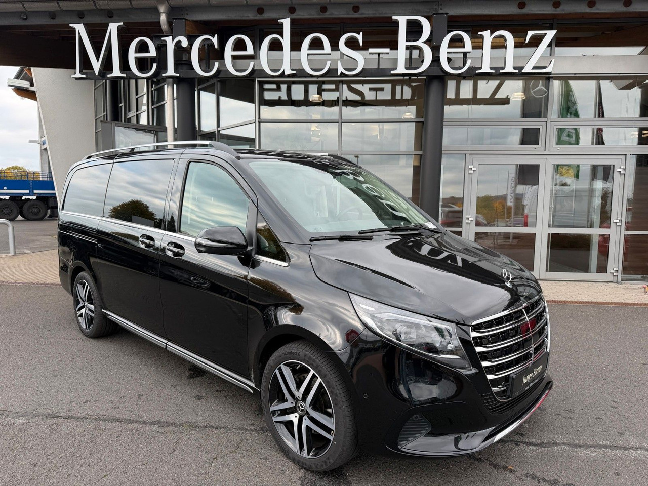 Mercedes-Benz V 300 d 4MATIC EXCLUSIVE Luxus-Sitze AHK2,5to - Универсал: фото 1 Mercedes-Benz V 300 d 4MATIC EXCLUSIVE Luxus-Sitze AHK2,5to - Универсал: фото 1