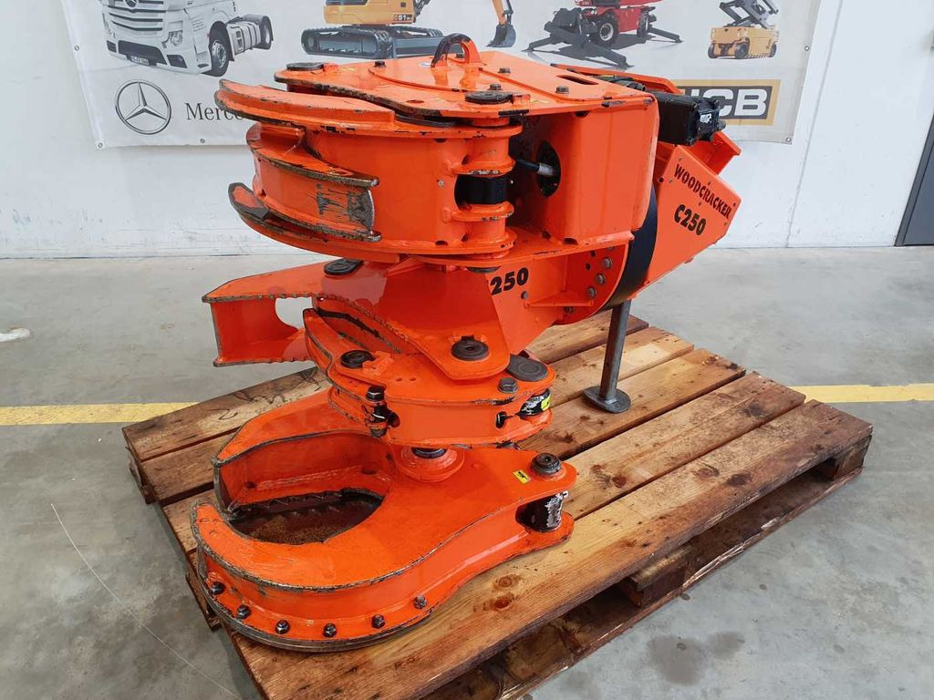 Westtech Woodcracker C250 / Tiltator / Sammler Westtech Woodcracker C250 / Tiltator / Sammler - Навесное оборудование: фото 3 Westtech Woodcracker C250 / Tiltator / Sammler Westtech Woodcracker C250 / Tiltator / Sammler - Навесное оборудование: фото 3