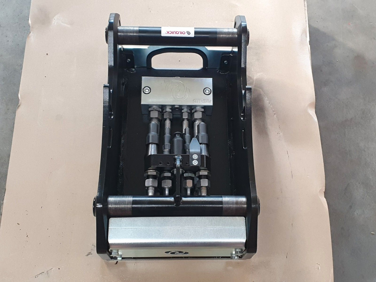 OilQuick OQ45-5 Adapterplatte für Westtech &mehr - Сцепное устройство: фото 3 OilQuick OQ45-5 Adapterplatte für Westtech &mehr - Сцепное устройство: фото 3