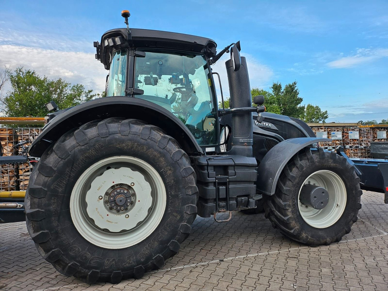 Valtra S374 / nur: 1.980h! / 06.2017 / Holzhacker - Измельчитель древесины: фото 2 Valtra S374 / nur: 1.980h! / 06.2017 / Holzhacker - Измельчитель древесины: фото 2