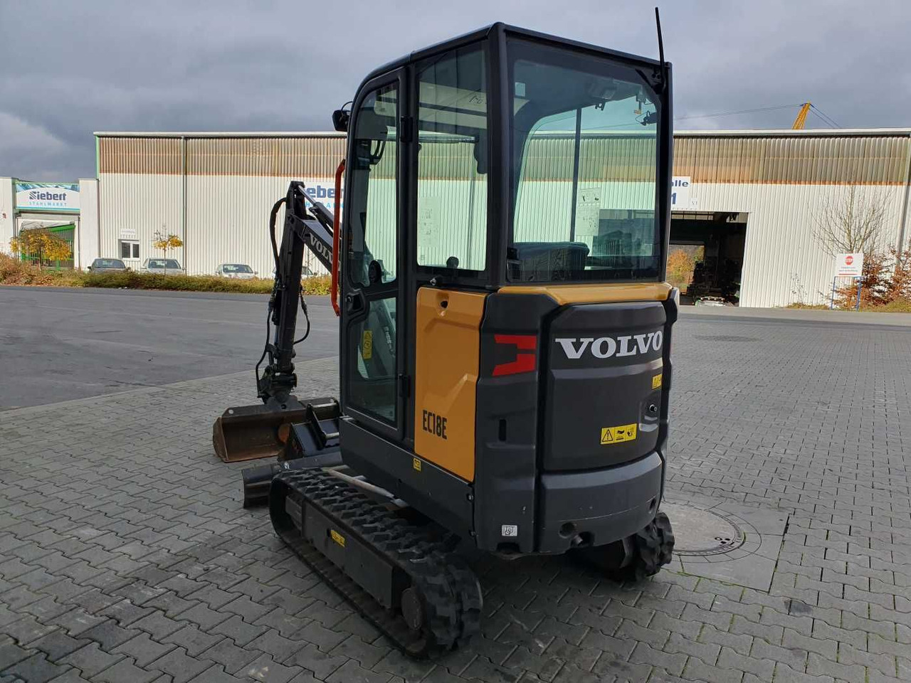 Volvo EC18E / nur 415h! / MS01 / 2021 / inkl 2x Löffel - Мини-экскаватор: фото 4 Volvo EC18E / nur 415h! / MS01 / 2021 / inkl 2x Löffel - Мини-экскаватор: фото 4