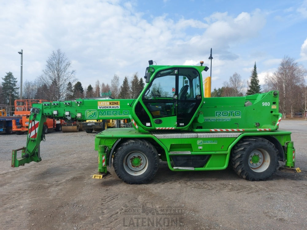 Merlo Roto 40.25MCSS with basket, remote and jib - Телескопический погрузчик: фото 1 Merlo Roto 40.25MCSS with basket, remote and jib - Телескопический погрузчик: фото 1