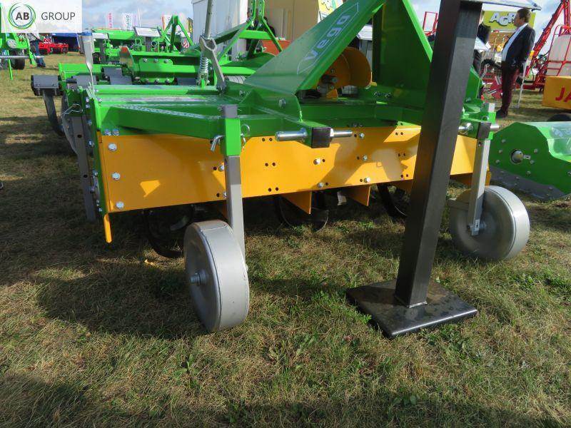 Bomet glebogryzarka Vega U540, 1,8 m - Почвофреза: фото 4 Bomet glebogryzarka Vega U540, 1,8 m - Почвофреза: фото 4