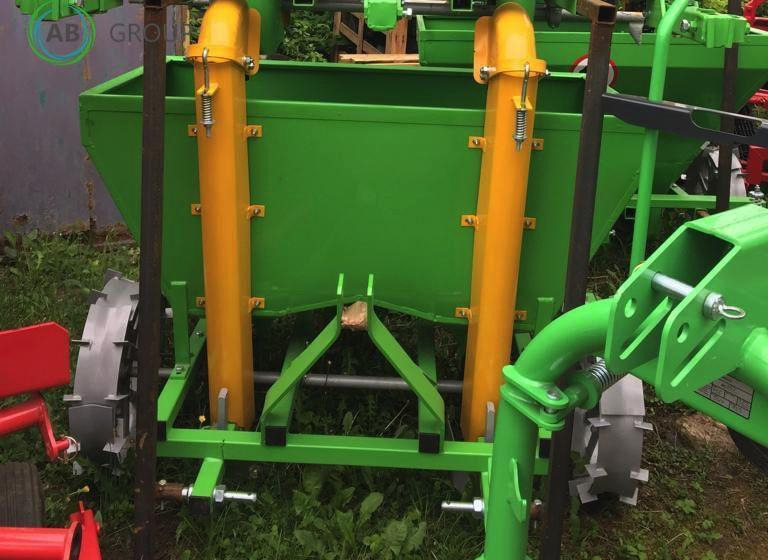 Bomet two-row potato planter Gemini S239 - Картофелесажалка: фото 3 Bomet two-row potato planter Gemini S239 - Картофелесажалка: фото 3