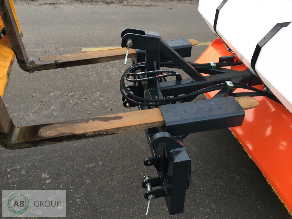 Metal-Technik sweeper 1,8m - Навесное оборудование для Снегоуборочных машин: фото 3 Metal-Technik sweeper 1,8m - Навесное оборудование для Снегоуборочных машин: фото 3