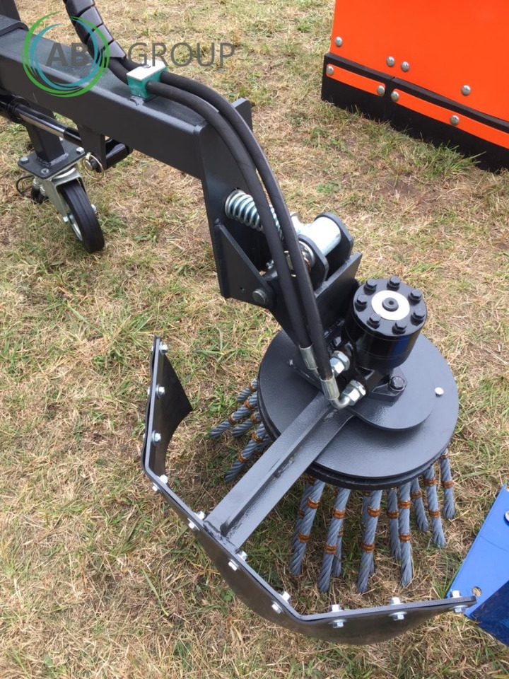 Metal-Technik weeder brush - Навесное оборудование для Снегоуборочных машин: фото 4 Metal-Technik weeder brush - Навесное оборудование для Снегоуборочных машин: фото 4