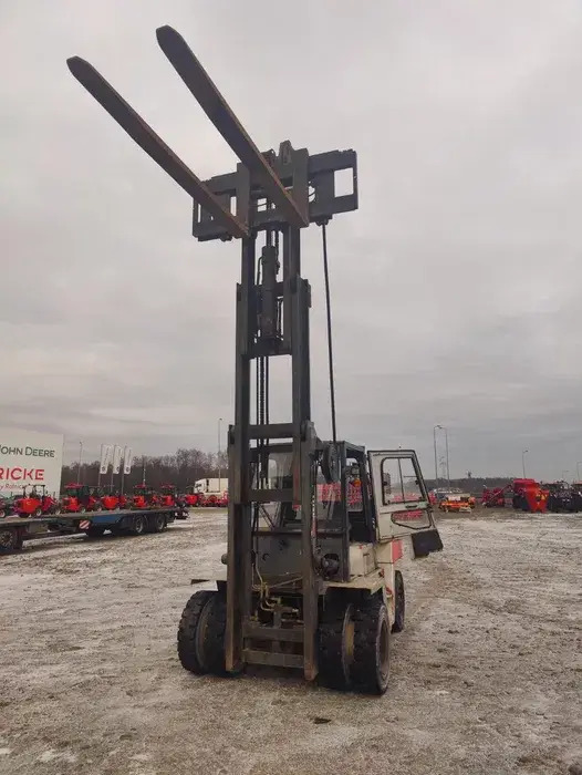 Nissan Jf05H60Pu - Газовый погрузчик: фото 2 Nissan Jf05H60Pu - Газовый погрузчик: фото 2