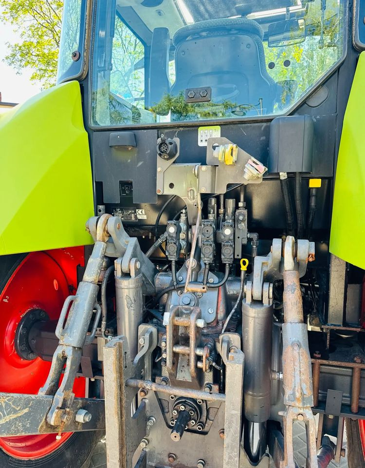 Claas Arion 410 - Трактор: фото 4 Claas Arion 410 - Трактор: фото 4