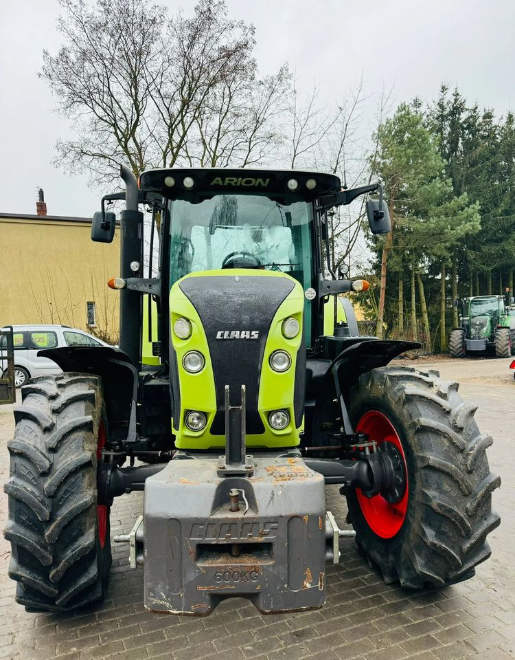 Трактор Claas Arion 620: фото 9