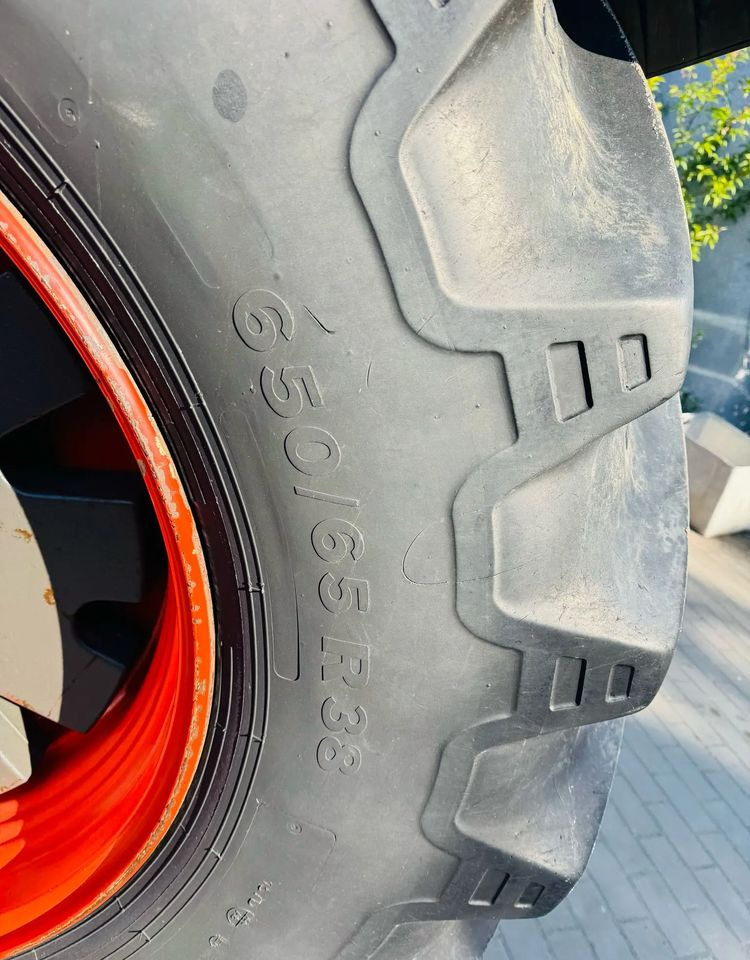 Трактор Claas Arion 640: фото 15