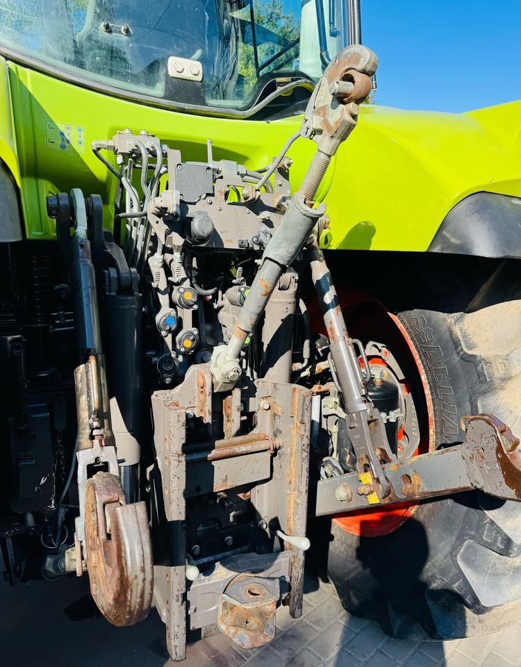 Трактор Claas Arion 640: фото 10