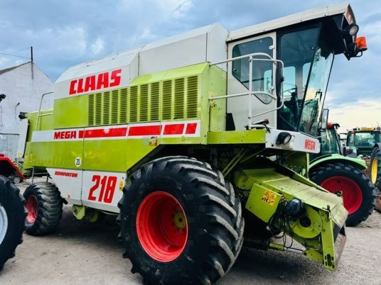 Claas MEGA 218 - Зерноуборочный комбайн: фото 1 Claas MEGA 218 - Зерноуборочный комбайн: фото 1