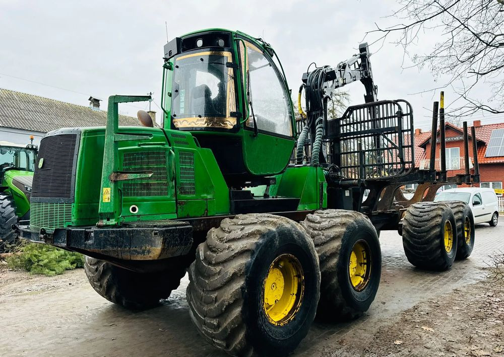 John Deere 1910E - Форвардер: фото 1 John Deere 1910E - Форвардер: фото 1