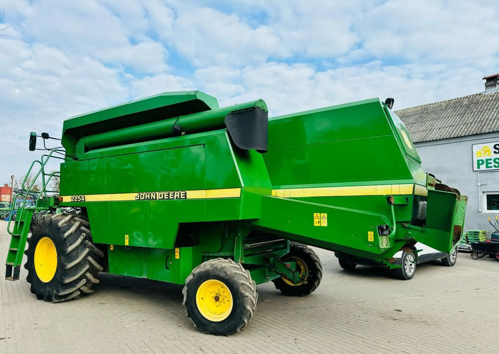 John Deere 2254 в лизинг John Deere 2254: фото 11