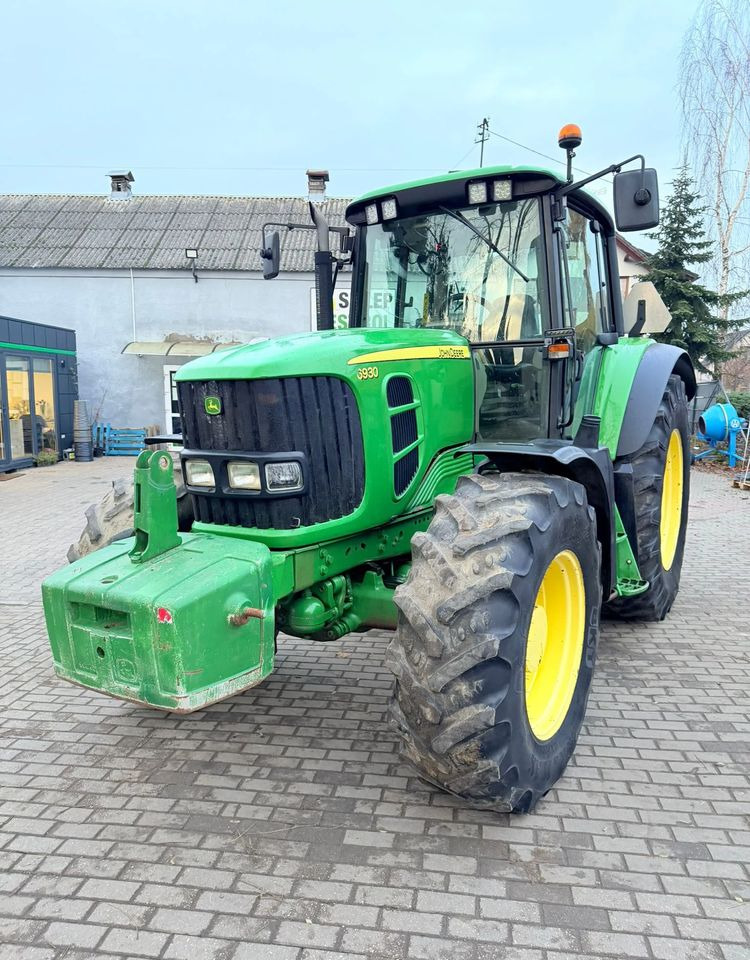 Трактор John Deere 6930: фото 6