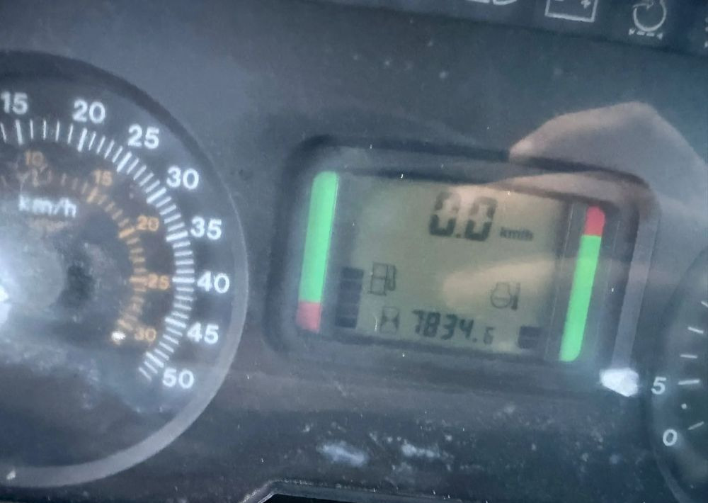 Трактор John Deere 6930: фото 12