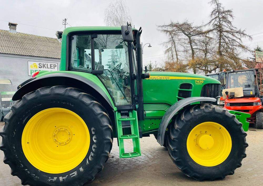 John Deere 7430 - Трактор: фото 5 John Deere 7430 - Трактор: фото 5