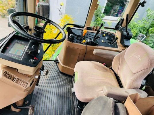 Трактор John Deere 7710: фото 7