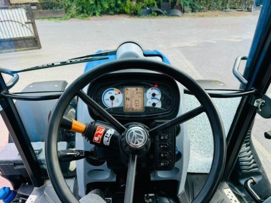 New Holland T5.110 - Трактор: фото 3 New Holland T5.110 - Трактор: фото 3