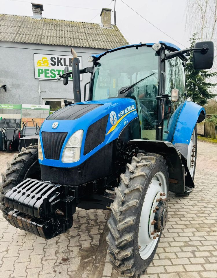 New Holland T5.115 - Трактор: фото 5 New Holland T5.115 - Трактор: фото 5