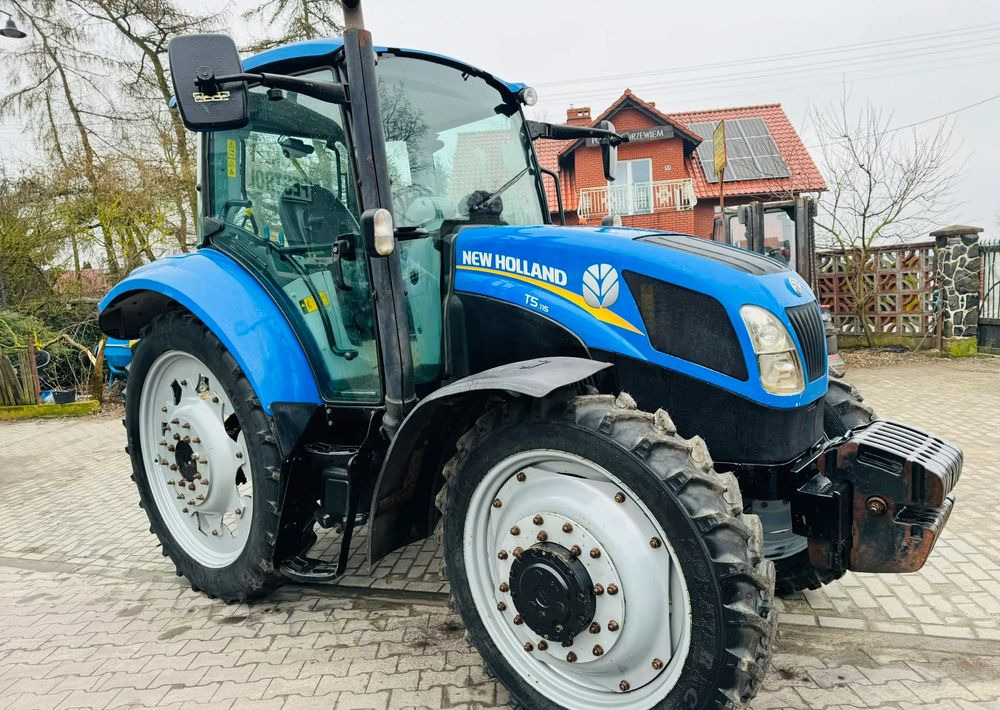 New Holland T5.115 - Трактор: фото 1 New Holland T5.115 - Трактор: фото 1