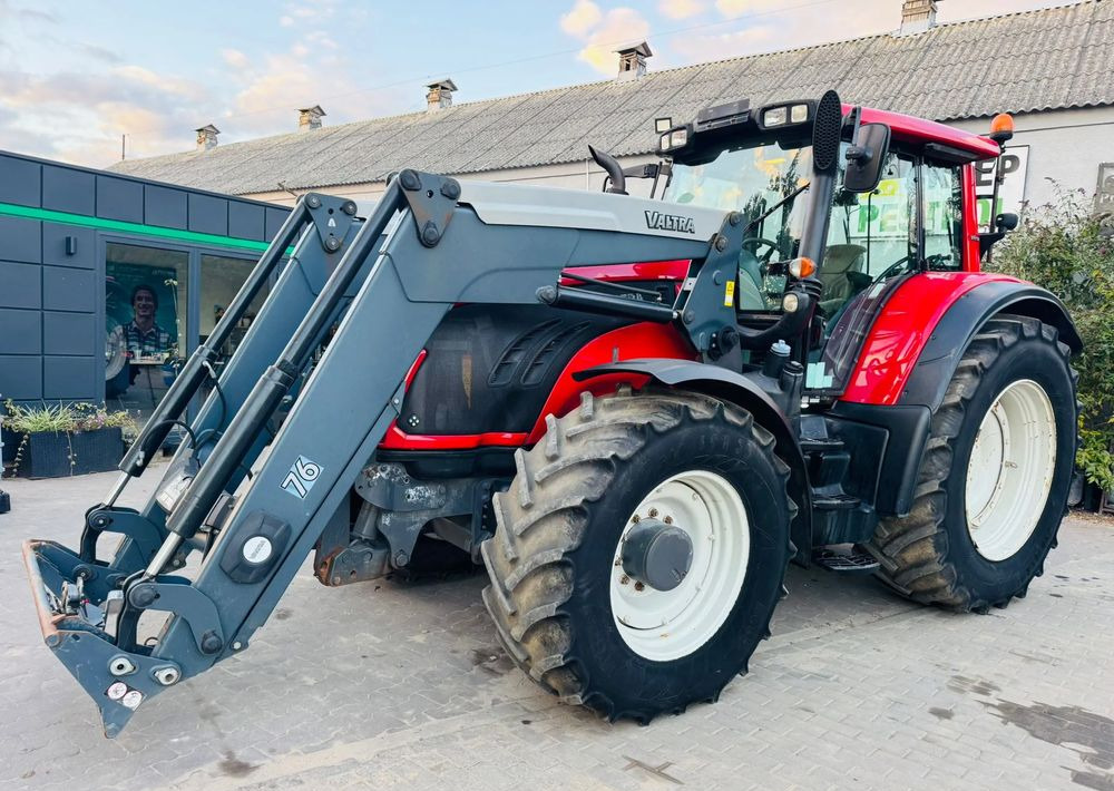 Valtra T213 Versu - Трактор: фото 4 Valtra T213 Versu - Трактор: фото 4