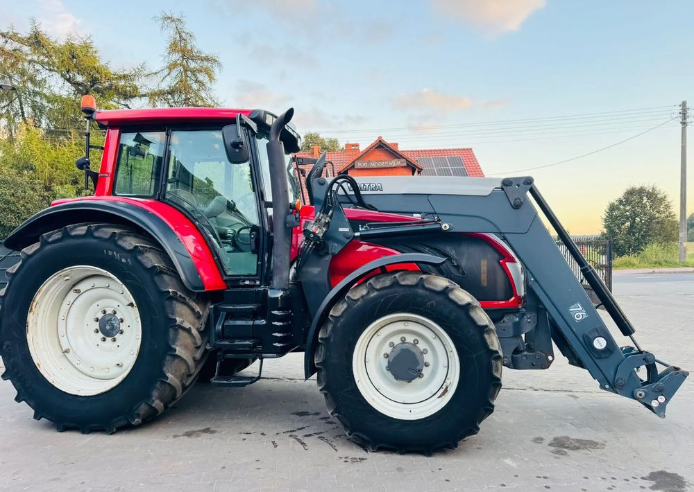 Valtra T213 Versu - Трактор: фото 2 Valtra T213 Versu - Трактор: фото 2
