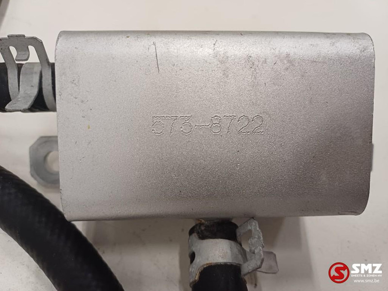 Caterpillar Tank coolant Caterpillar - Система охлаждения для Погрузочно-разгрузочной техники: фото 3 Caterpillar Tank coolant Caterpillar - Система охлаждения для Погрузочно-разгрузочной техники: фото 3