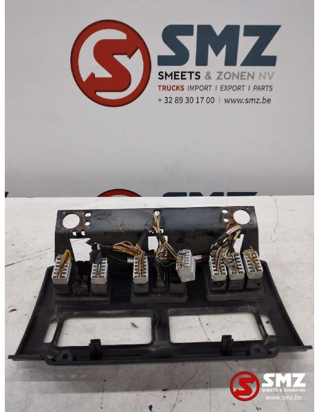 DAF Occ dashbord instrumentenpaneel DAF - Кабина и интерьер для Грузовиков: фото 2 DAF Occ dashbord instrumentenpaneel DAF - Кабина и интерьер для Грузовиков: фото 2