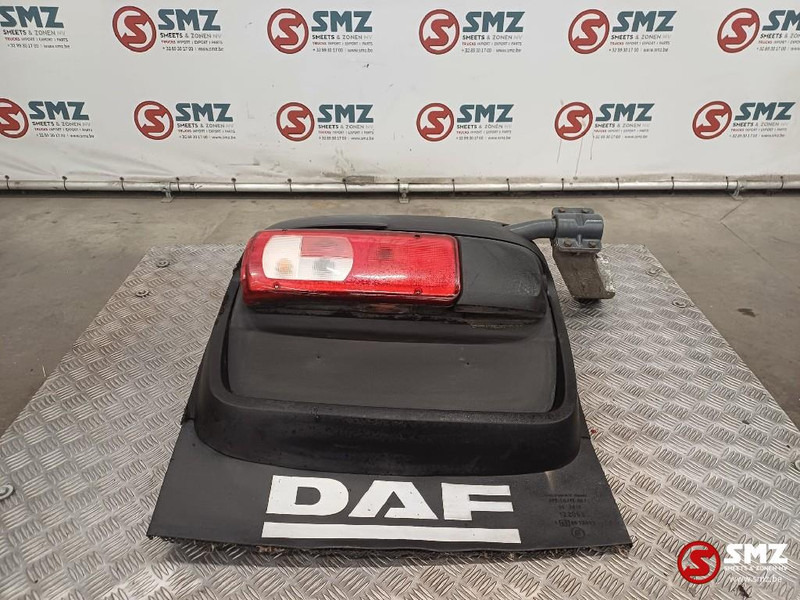 DAF Occ spatbord achteraan links + montagebeugel DAF - Кузов и экстерьер для Грузовиков: фото 1 DAF Occ spatbord achteraan links + montagebeugel DAF - Кузов и экстерьер для Грузовиков: фото 1