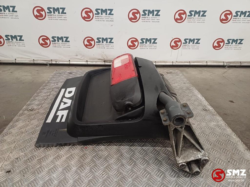 DAF Occ spatbord achteraan links + montagebeugel DAF - Кузов и экстерьер для Грузовиков: фото 4 DAF Occ spatbord achteraan links + montagebeugel DAF - Кузов и экстерьер для Грузовиков: фото 4