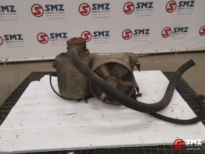 Diversen Occ Oliekoeler met ventilator - Двигатель и запчасти для Грузовиков: фото 1 Diversen Occ Oliekoeler met ventilator - Двигатель и запчасти для Грузовиков: фото 1