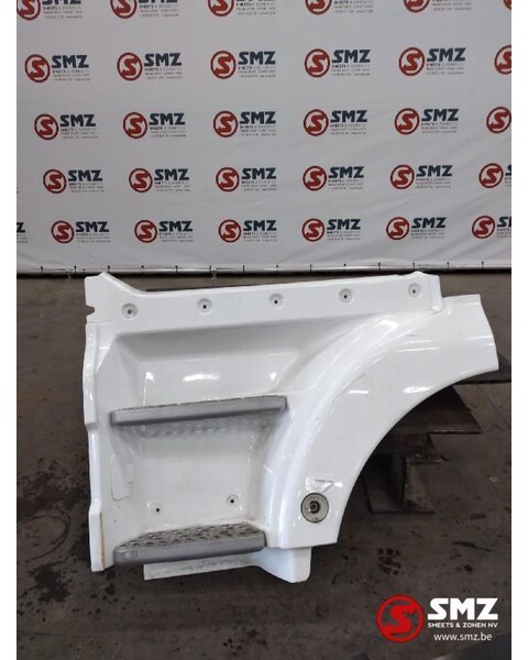 MAN Occ Opstapbak links MAN TGX 81615100923 - Боковая подножка для Грузовиков: фото 1 MAN Occ Opstapbak links MAN TGX 81615100923 - Боковая подножка для Грузовиков: фото 1