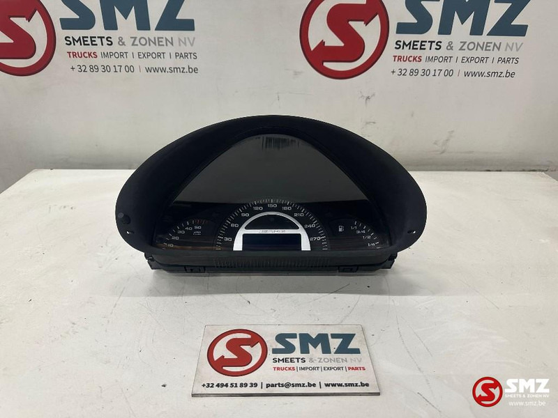 Mercedes-Benz Occ Instrumentenpaneel Mercedes W203 C KLASSE - Приборная панель для Легковых автомобилей: фото 1 Mercedes-Benz Occ Instrumentenpaneel Mercedes W203 C KLASSE - Приборная панель для Легковых автомобилей: фото 1