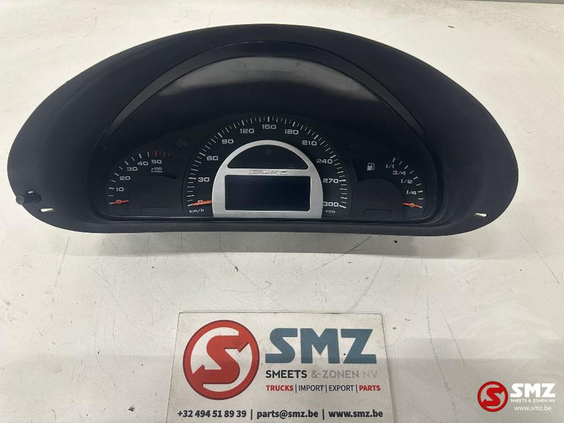 Mercedes-Benz Occ Instrumentenpaneel Mercedes W203 C KLASSE - Приборная панель для Легковых автомобилей: фото 2 Mercedes-Benz Occ Instrumentenpaneel Mercedes W203 C KLASSE - Приборная панель для Легковых автомобилей: фото 2