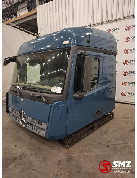 Mercedes-Benz Occ cabine Mercedes Actros MP4 - Кабина и интерьер для Грузовиков: фото 1 Mercedes-Benz Occ cabine Mercedes Actros MP4 - Кабина и интерьер для Грузовиков: фото 1