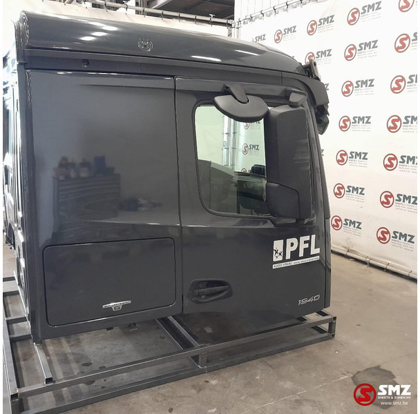 Mercedes-Benz Occ cabine Mercedes Actros MP4 low - Кабина и интерьер для Грузовиков: фото 3 Mercedes-Benz Occ cabine Mercedes Actros MP4 low - Кабина и интерьер для Грузовиков: фото 3