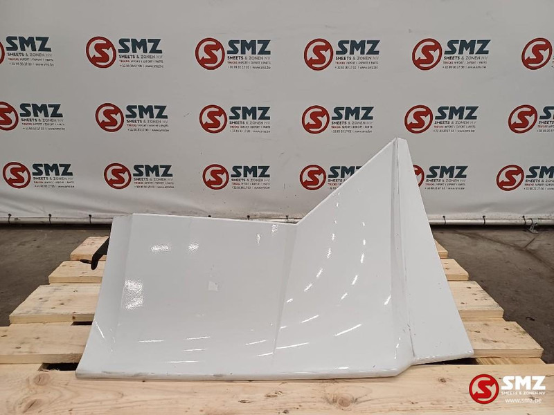 Mercedes-Benz Occ cabinespoiler links Mercedes - Аэродинамика/ Спойлеры для Грузовиков: фото 1 Mercedes-Benz Occ cabinespoiler links Mercedes - Аэродинамика/ Спойлеры для Грузовиков: фото 1